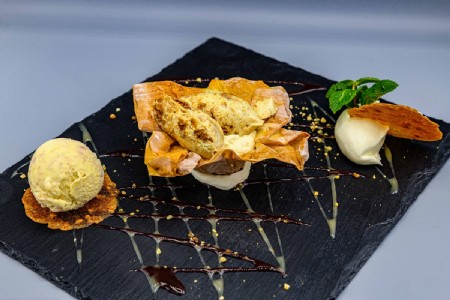 crispy phyllo cup